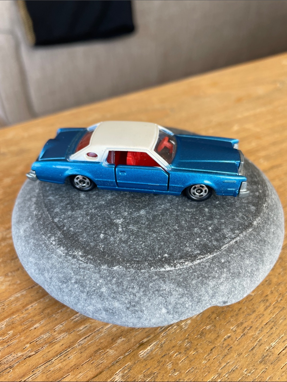 Tomica 1976 Tomy Diecast Ford Continental Mark IV made in Japan toy car